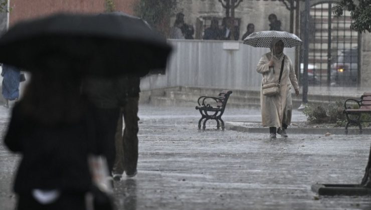 Meteoroloji Saat Vererek Uyardı! 12 İle Sarı Kodlu Uyarı: Aralarında İstanbul da Var!