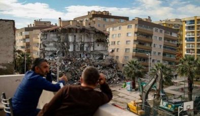 İzmirli Depremzedeler: Kaderimize Terk Edildik