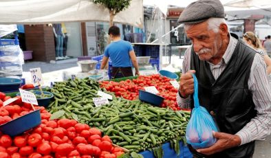 Asgari Ücret 17.000 TL, Bir Öğün Yemeğe Ayrılabilen 17 TL