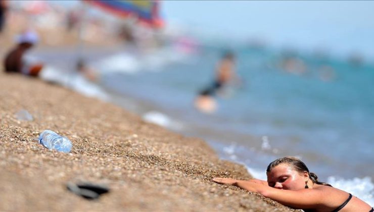 Saatlerce Güneşlenenler Dikkat! Uzmanından Önemli Bir Uyarı Var