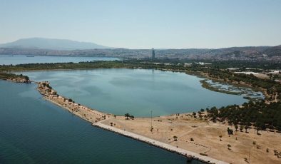 İzmir’de Zemin Çöküyor! Böyle Devam Ederse Sular Altında Kalacak