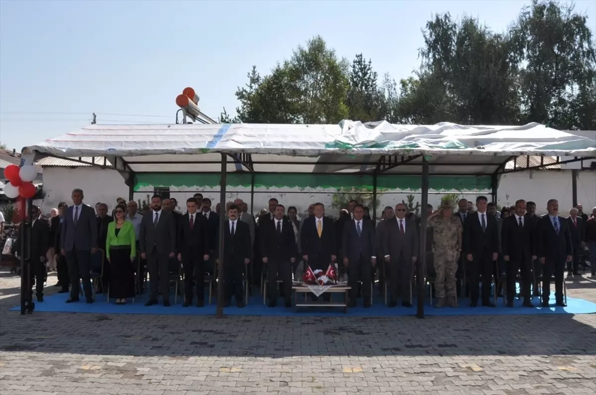 Kars ve Ardahan’da İlköğretim Haftası Törenleri