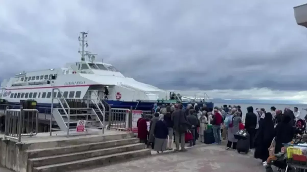 Marmara’da fırtına hayatı olumsuz etkiledi! Deniz ulaşımında aksamalar meydana geldi