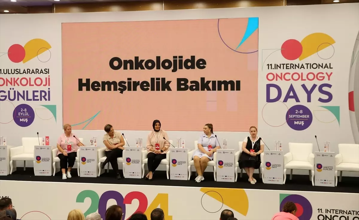 Muş’ta düzenlenen Onkoloji Günleri devam ediyor