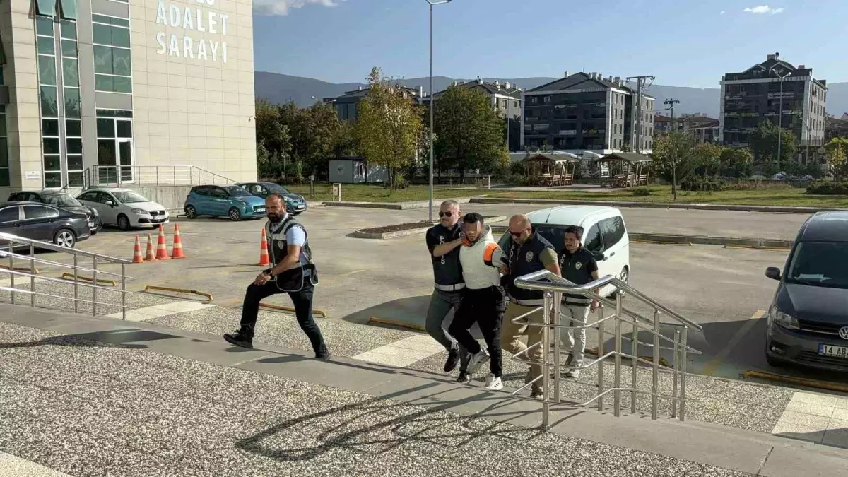 Bolu’da Bıçaklı Gasp: Şüpheli Yakalandı