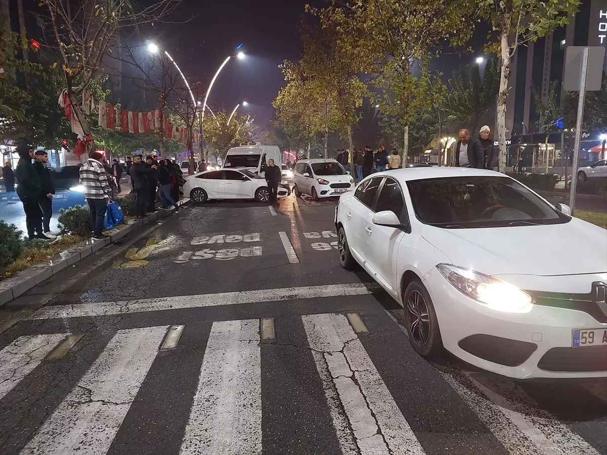 Batman’da Zincirleme Trafik Kazası: 2 Yaralı