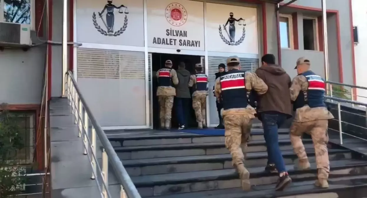 Diyarbakır’da PKK/KCK Operasyonu: 4 Şüpheli Gözaltına Alındı