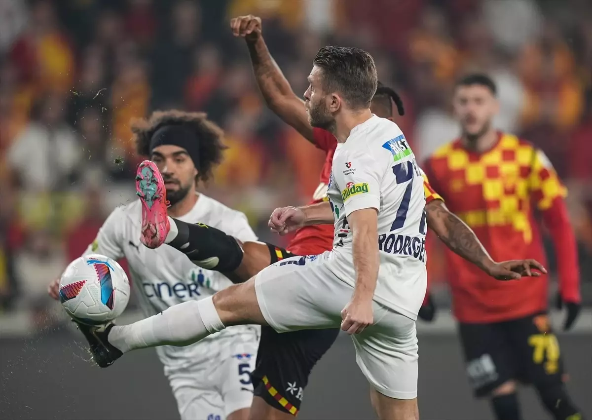 Göztepe 1-0 Kasımpaşa: İlk Yarı Sonucu