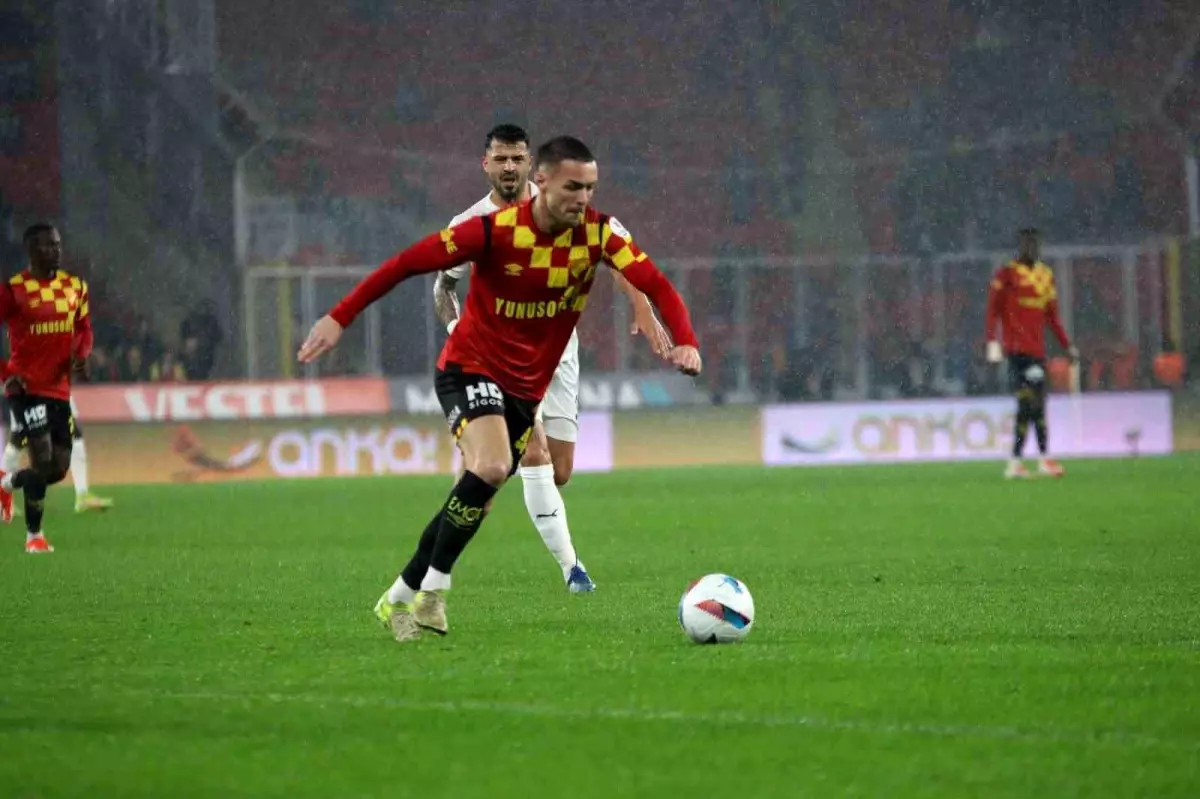 Göztepe, Kasımpaşa’yı 5-0 Yendi