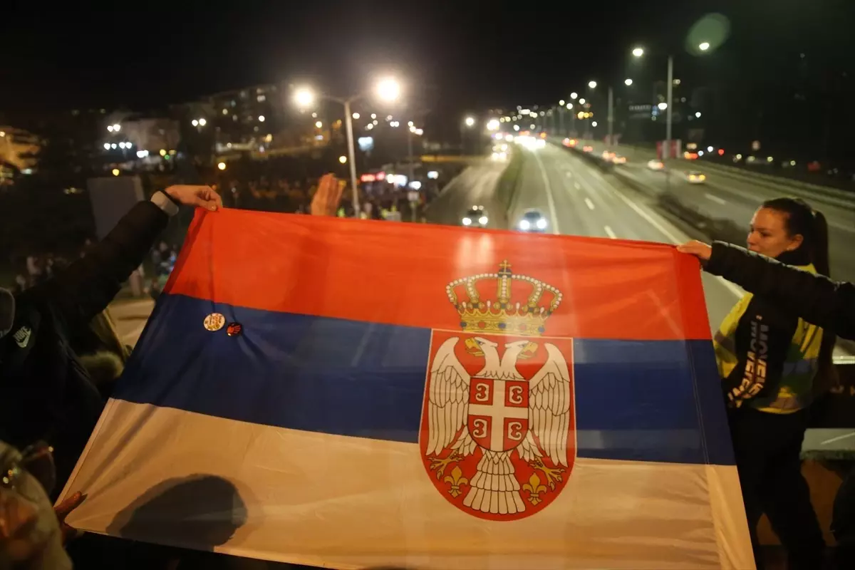 Novi Sad Kazası Sonrası Öğrenciler Protesto Düzenliyor