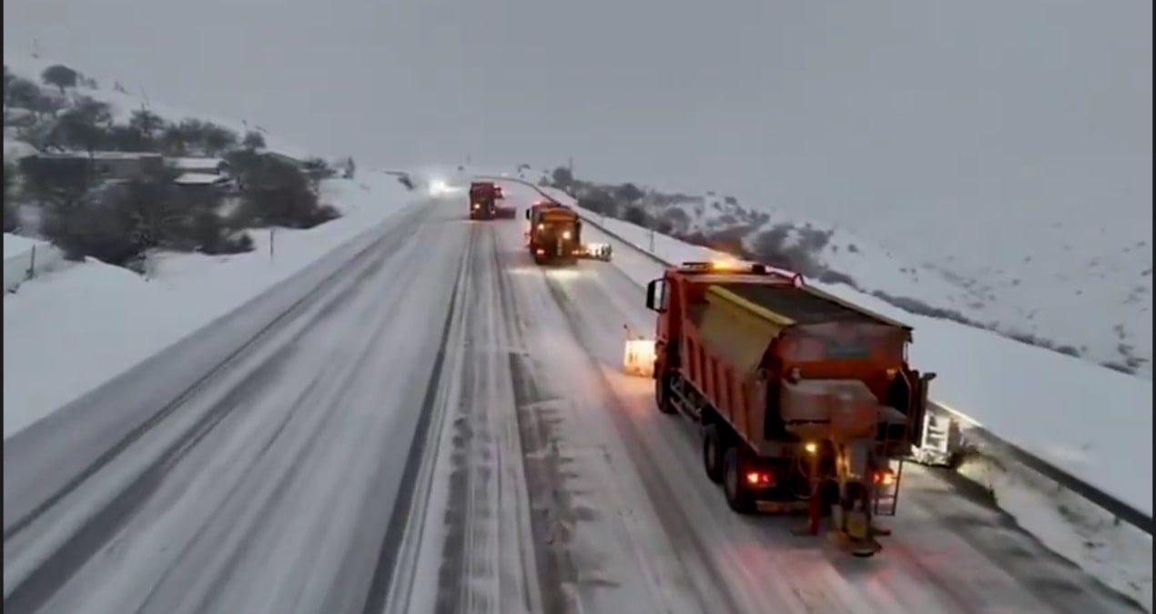 Malatya’da 102 kırsal mahalle yolu kardan kapandı